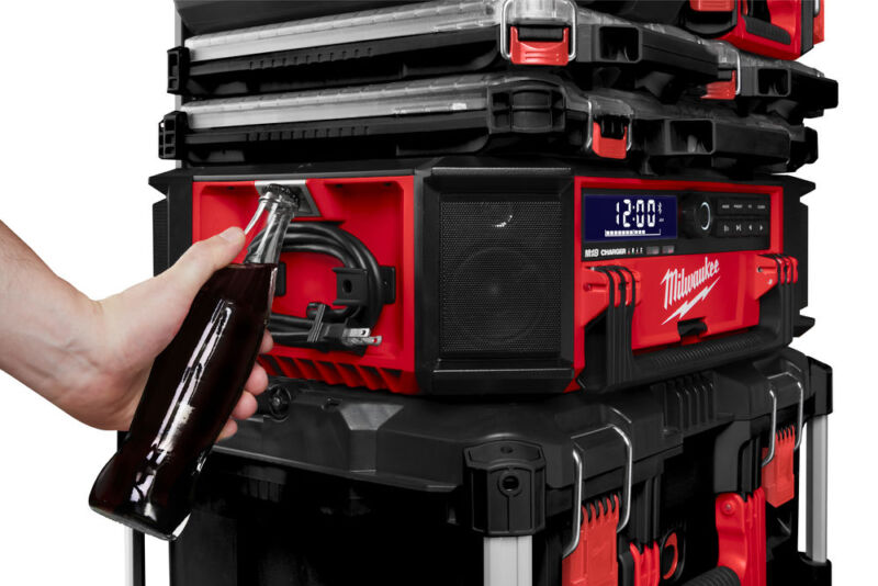 M18™ PACKOUT™ PRCDAB+ -0 Ραδιόφωνο Φορτιστής - Image 4
